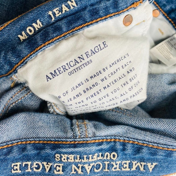 American Eagle Mom Jean Relaxed fit High Waisted Casual Denim Medium Wash Sz 6 - Picture 5 of 13